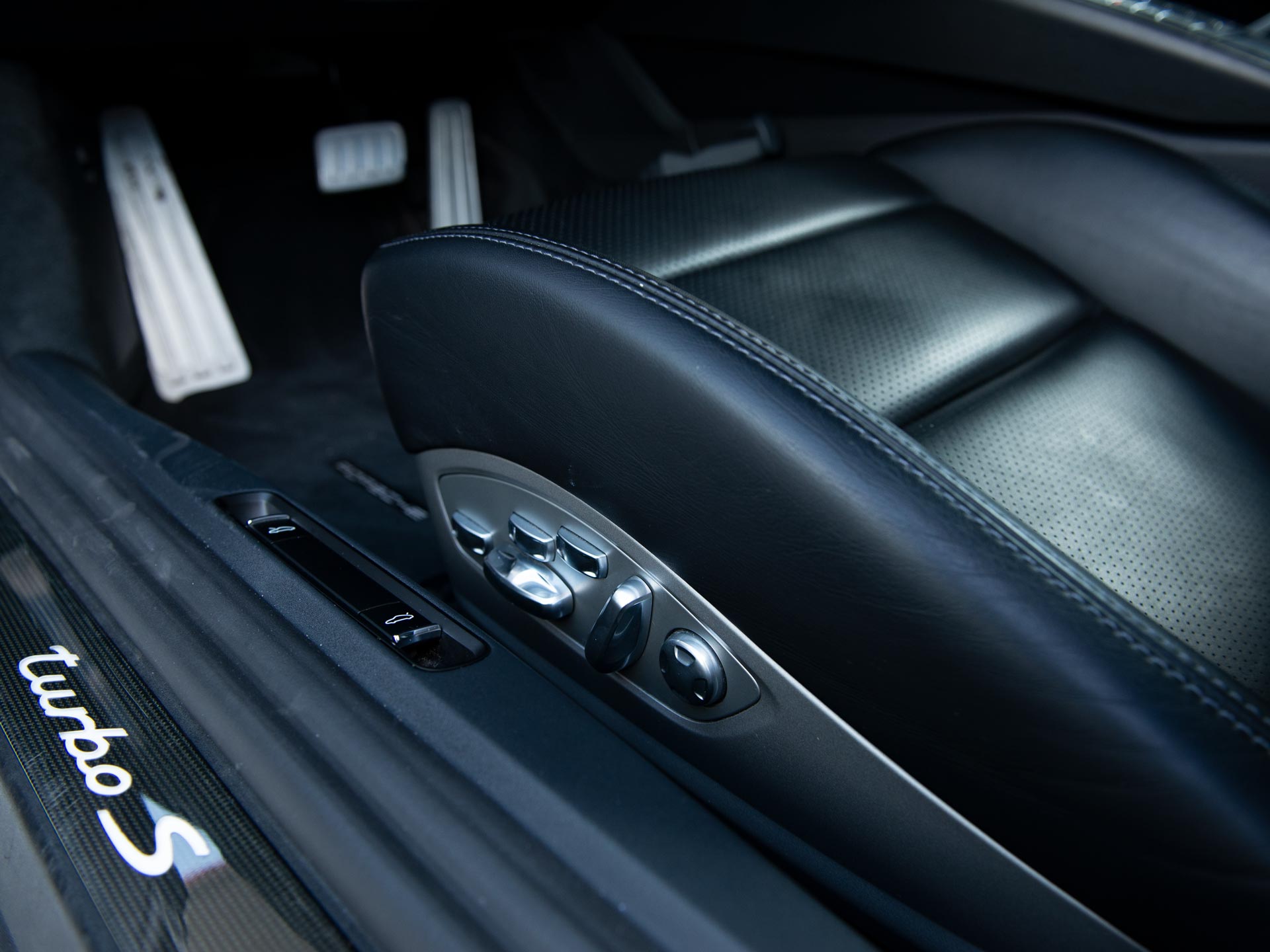 Porsche 911 3.8 Turbo S | Burmester | Schuifdak | Stoelverwarming |